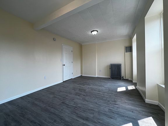 3rd image of 461 Hancock St #3B