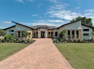 310 Mayapple Rd, Horseshoe Bay, TX 78657