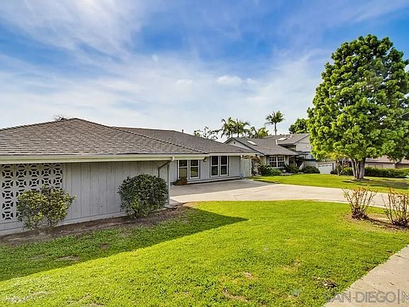 4th image of 6925 Hyde Park Dr