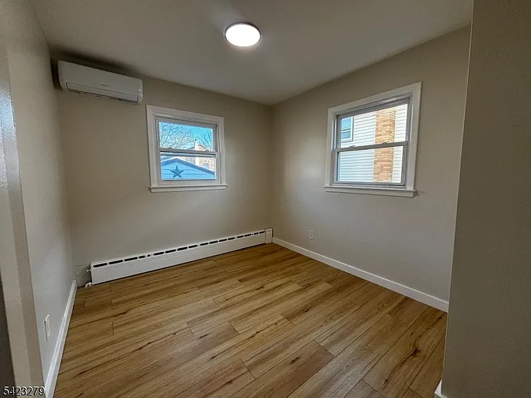 520 Spencer St — Photo 7