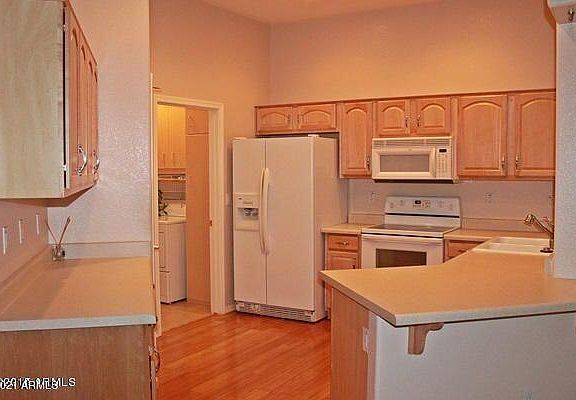 4th image of 8019 W Mary Jane Ln