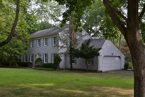 31 Pond View Dr Photo 1