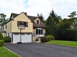 22 Madison Rd, Scarsdale, NY 10583