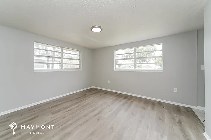 3823 Avenue J NW — Photo 8