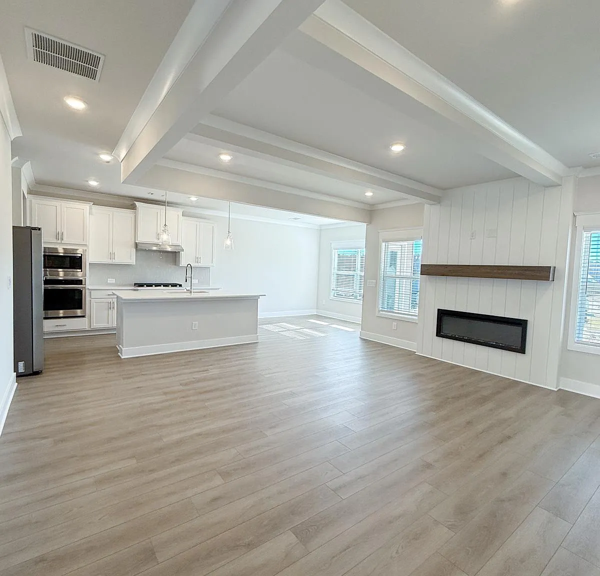 5340 Milford Dr — Photo 4