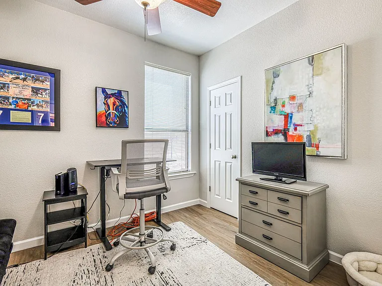1627 Brillo Del Sol #C-T — Photo 31