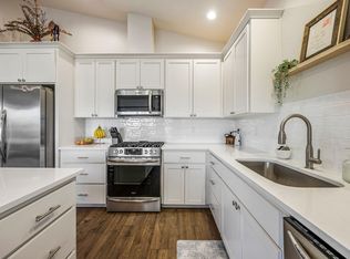 1653 Thomas Rd, Medford, OR 97501