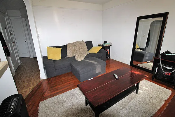 Rented by Compass | media 2
