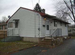 81 Rudolph St, Worcester, MA 01604