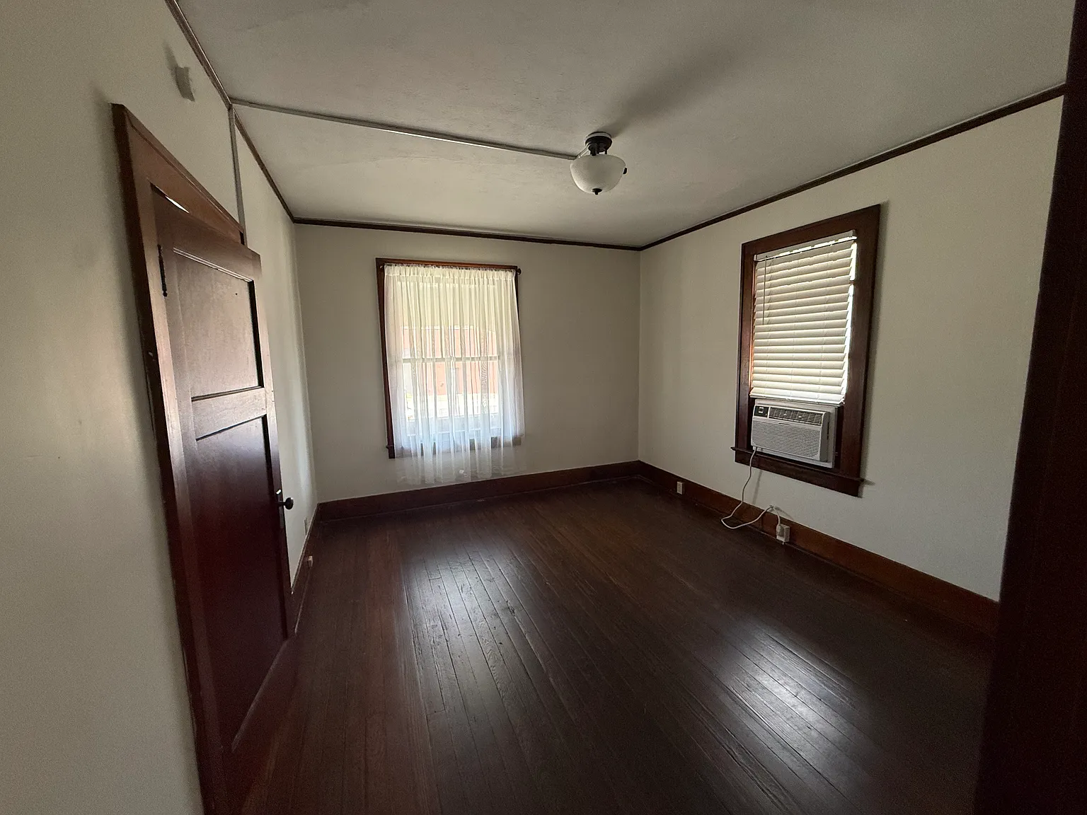 3 bed, 1500 sqft, $1,500 — Photo 4