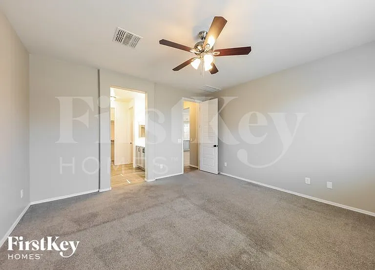 18530 W Robin Ln — Photo 9