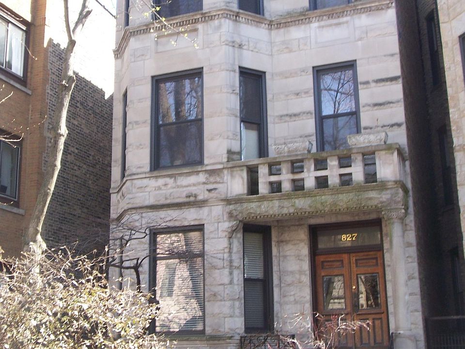 1st image of 827 W Newport Ave