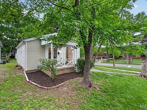 5th image of 7574 Ellis Ave