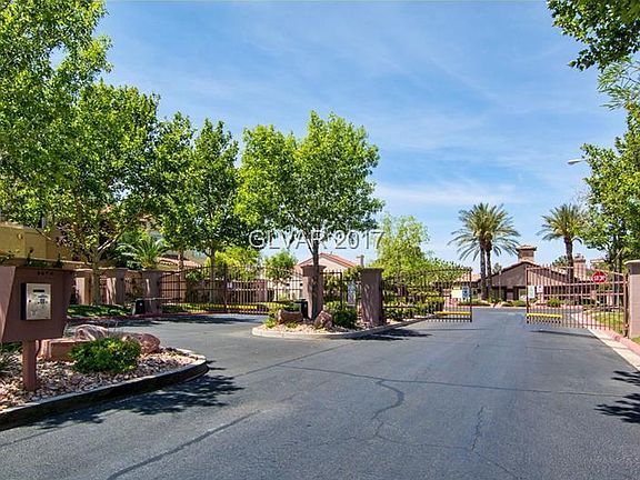 2nd image of 1771 Lily Pond Cir