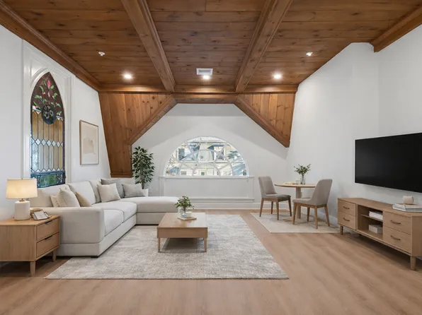 19 Everett St, Southbridge, MA