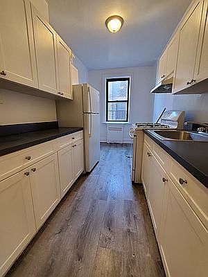 1st image of 8760 113th St APT 2b