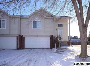 14417 Saratoga Plz, Omaha, NE 68116