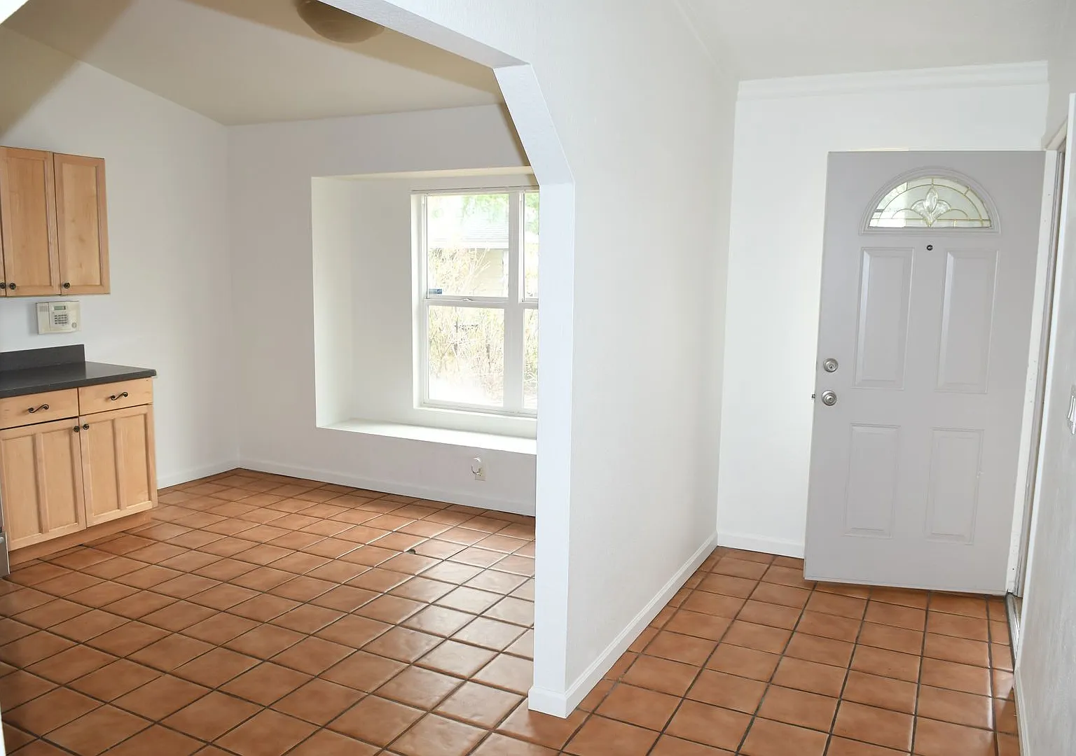 Price Drop! Cul-de-Sac Home Near Downtown Gilbert — Photo 4