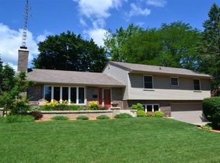 2123 20th Ave, Monroe, WI 53566