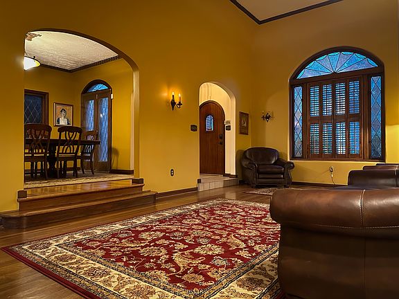 Entry to living room