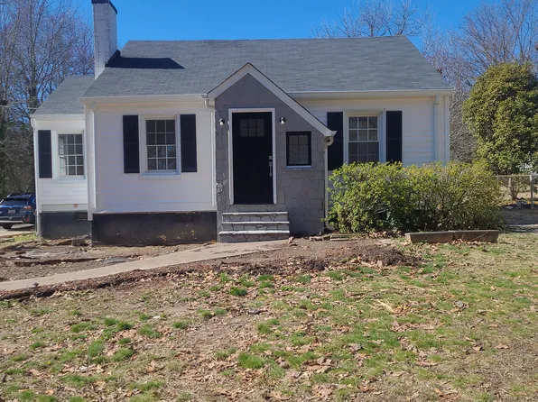 5 Shamrock Ln, Greenville, SC 29609