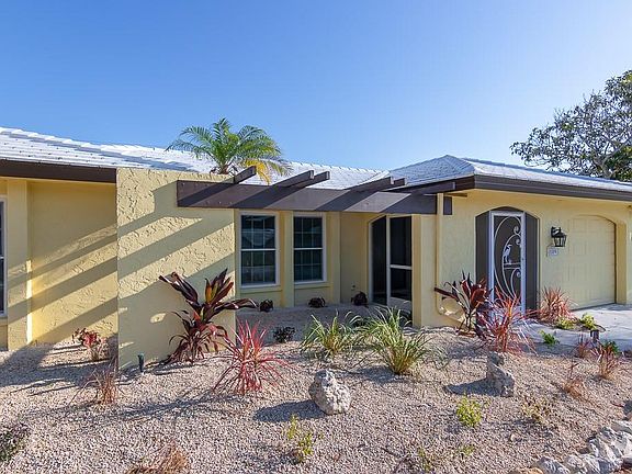 2nd image of 109 Rubens Dr