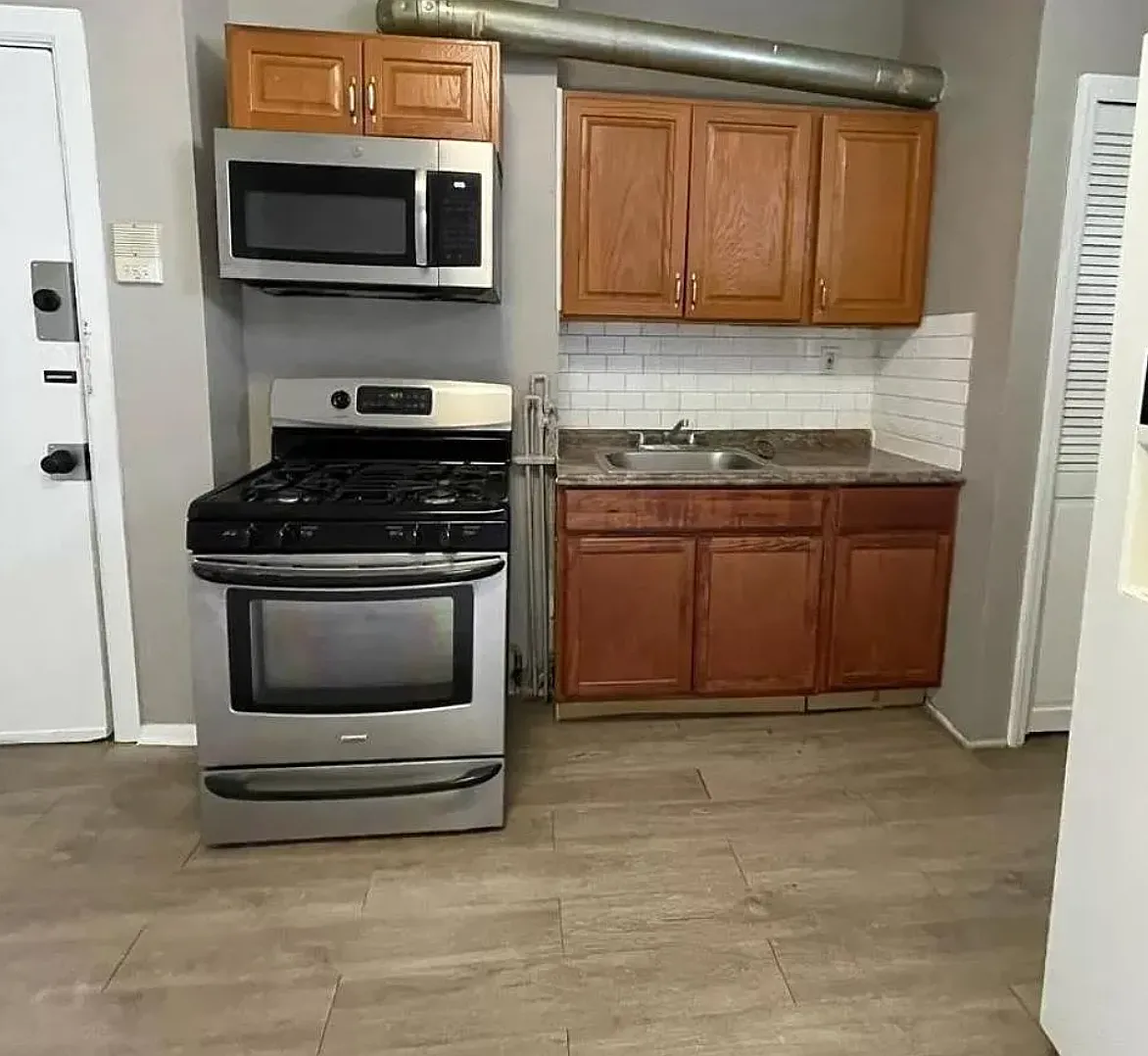 2 bed, $2,650 — Photo 1