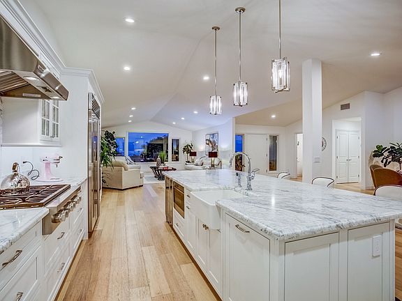 3rd image of 6621 Avenida De Las Pescas