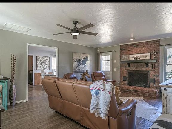 3rd image of 4005 E Blue Ridge Rd