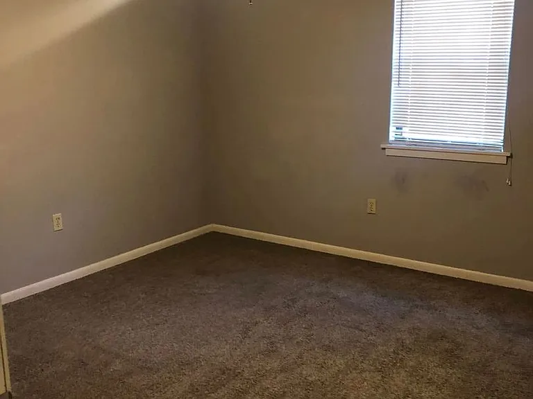 23 Hartwell Pl — Photo 2
