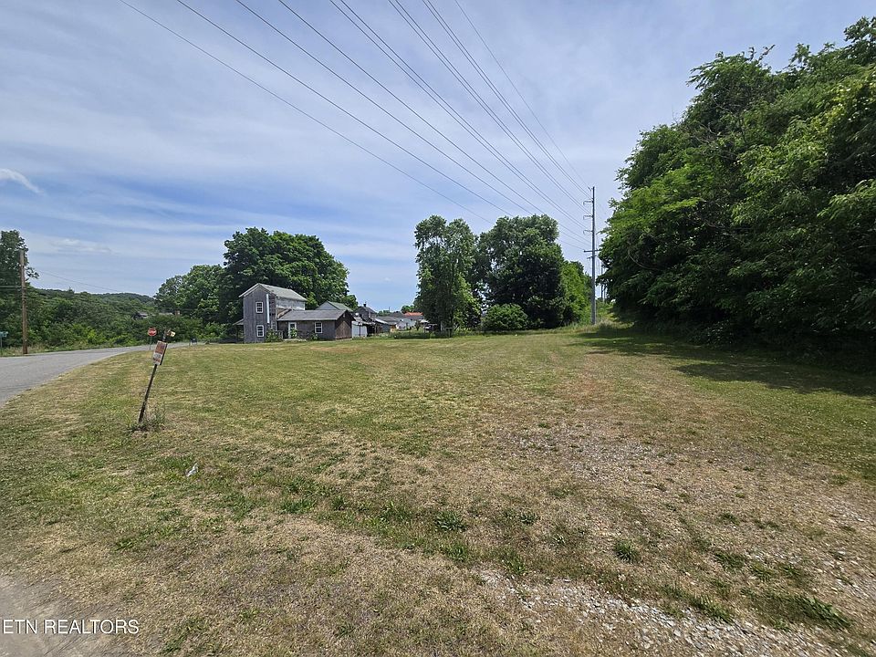 2nd image of 9354 Mascot Rd