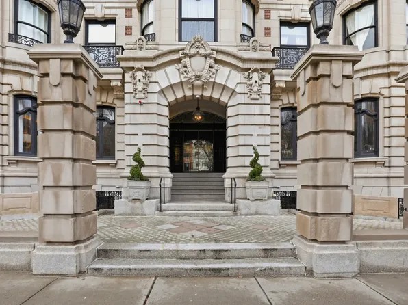 390 Commonwealth Ave, Boston, MA