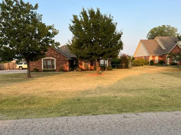 900 Grandview Rd, Tuttle, OK 73089