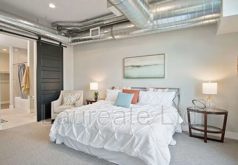 3198 Blake St #504 — Photo 10