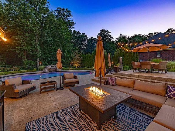4th image of 11270 Forest View Ct