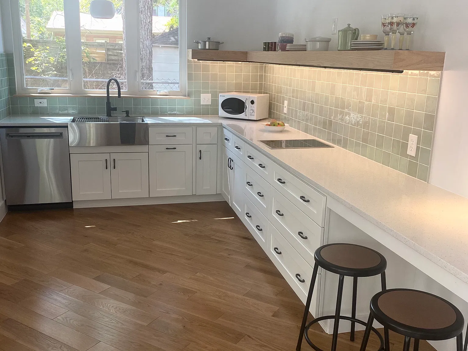 1 bed, 685 sqft, $1,995 — Photo 2