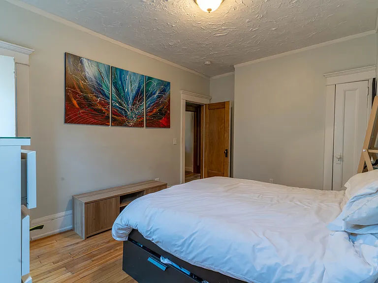 1110 W 25th St #302 — Photo 11