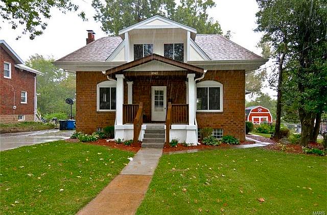 1st image of 8942 Forest Ave