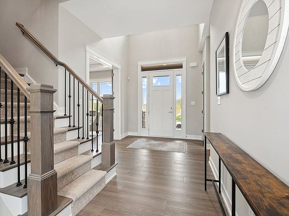 2-Story Foyer
