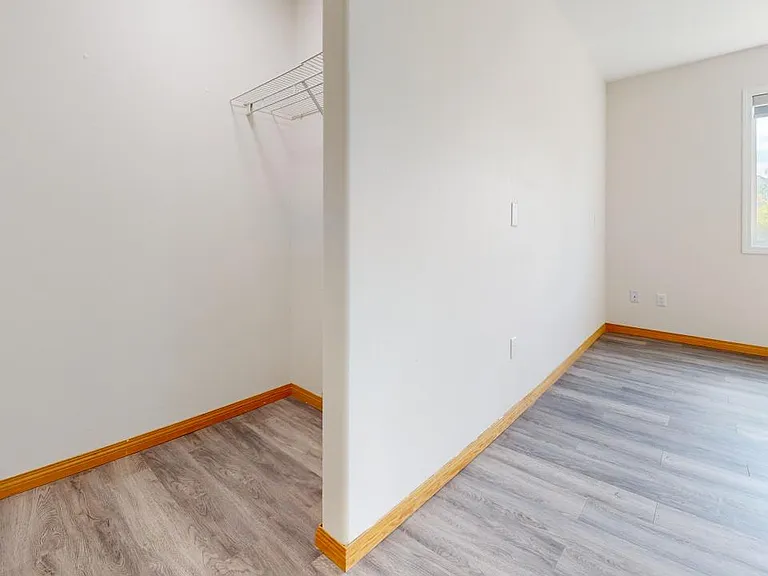10025 Gordon Ave — Photo 16