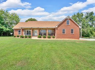 6056 Greenbrier Cemetery Rd, Greenbrier, TN 37073