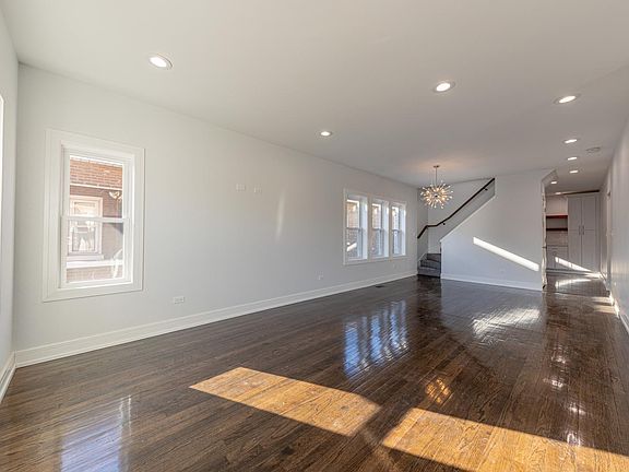5th image of 2124 S 11th Ave