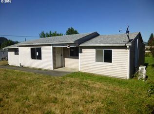 111 SE Darrell Ave, Winston, OR 97496