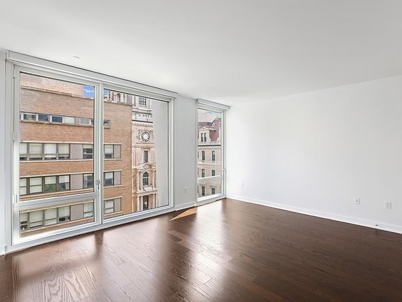 4th image of 400 W 113th St #906