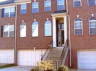 46119 Brisbane Sq, Sterling, VA 20165