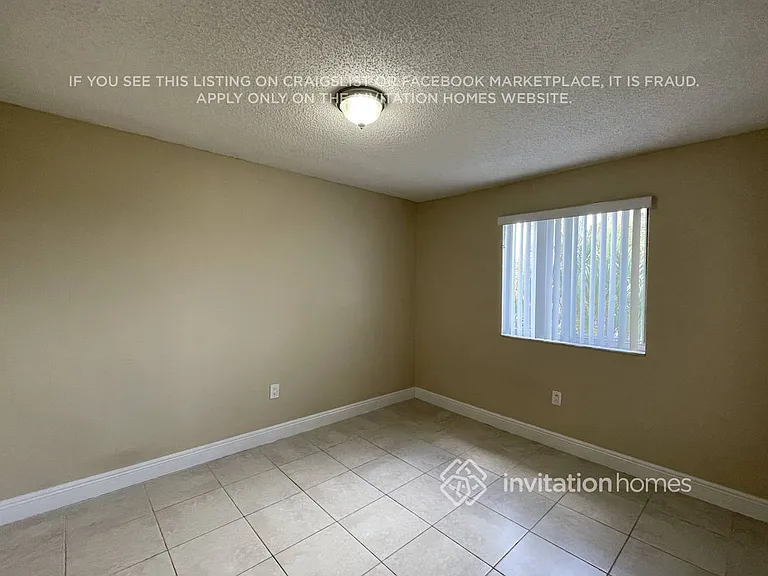 18118 SW 154th Ct — Photo 14