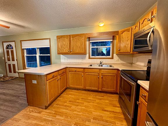 3rd image of 11392 Hill N Dale Dr