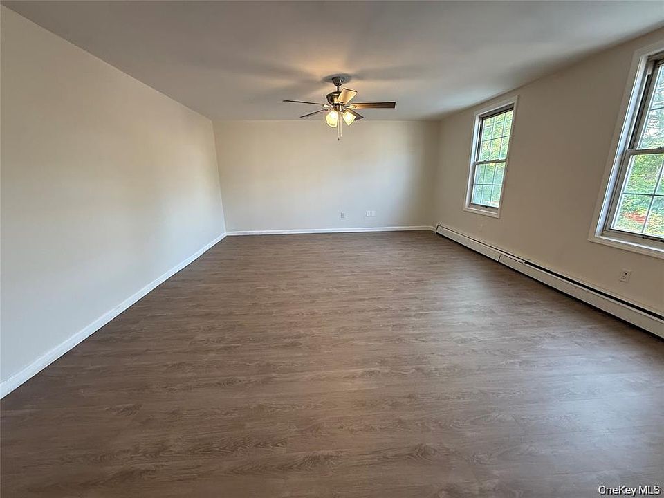 1st image of 109 Main Street
