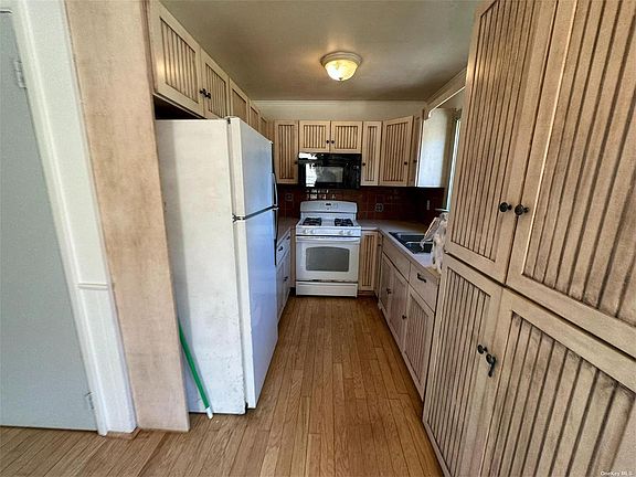 5th image of 2670 Boisseau Ave
