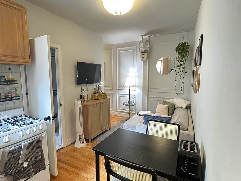 212 Avenue B #15 — Photo 4